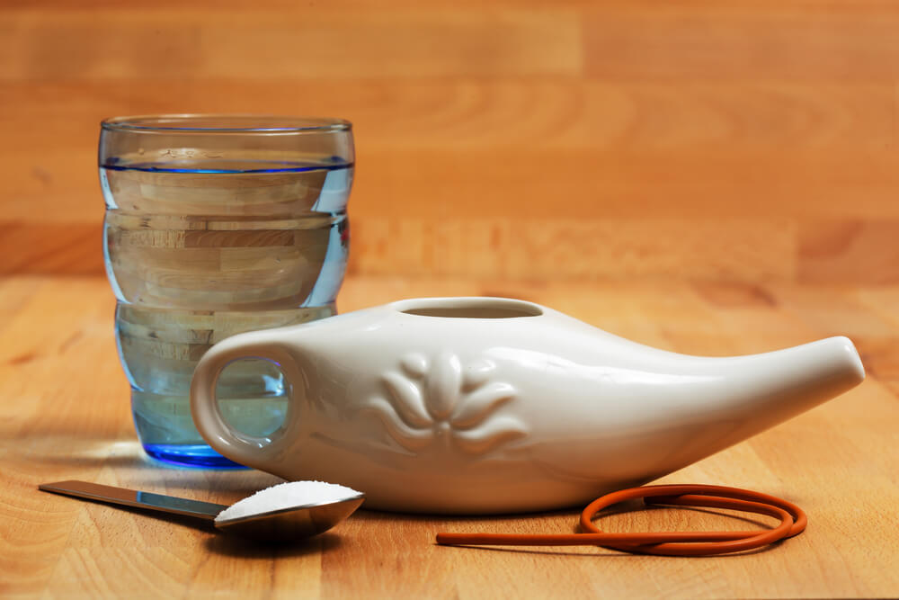 Using The Neti Pot Correctly (Don't Forget the Nostril Oil)